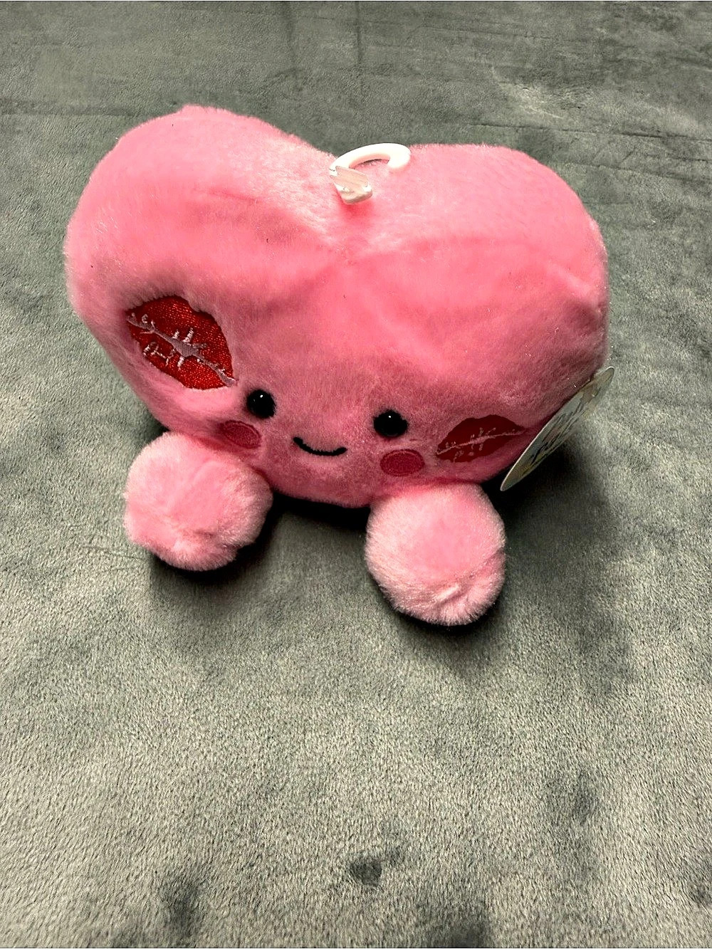 Aurora Palm Pals Kinsley Kisses Heart Pink Plush 5” NWT